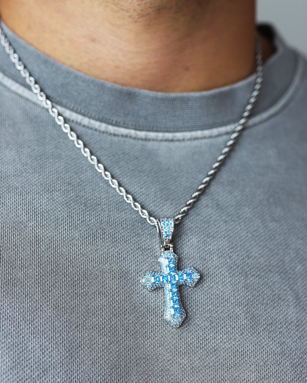 BLUE CROSS PENDANT.