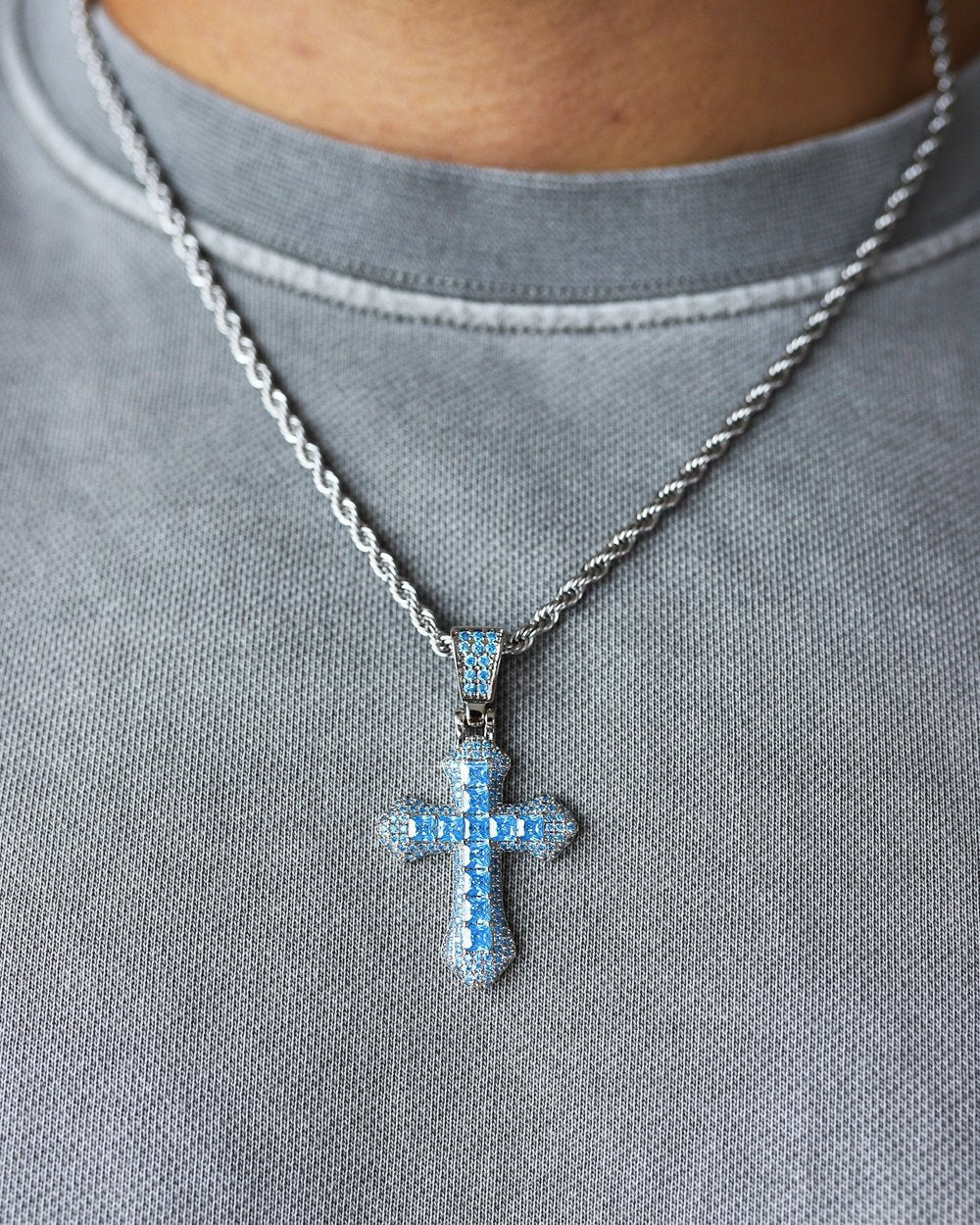 BLUE CROSS PENDANT.