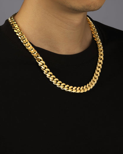 CLEAN CUBAN CHAIN IN A BOX - 11MM GOLD
