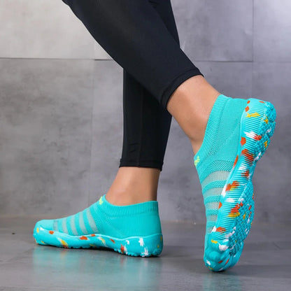 Unisex Black Quick-Dry Aqua Shoes for Beach and Sports