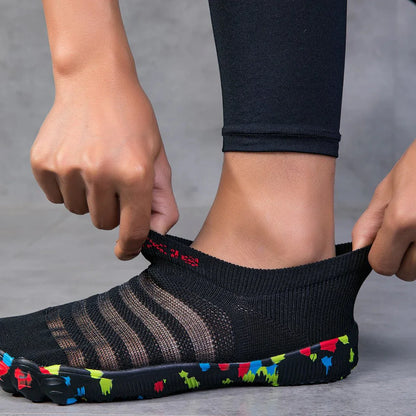 Unisex Black Quick-Dry Aqua Shoes for Beach and Sports