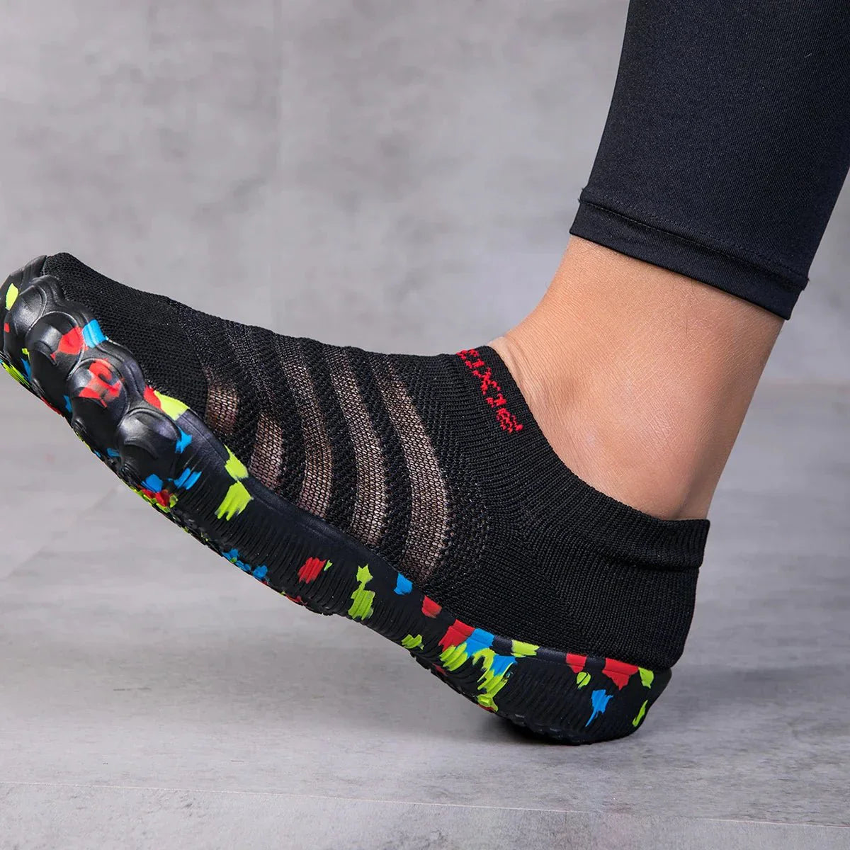 Unisex Black Quick-Dry Aqua Shoes for Beach and Sports