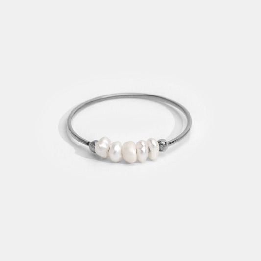 Silver ring with classic freshwater pearls