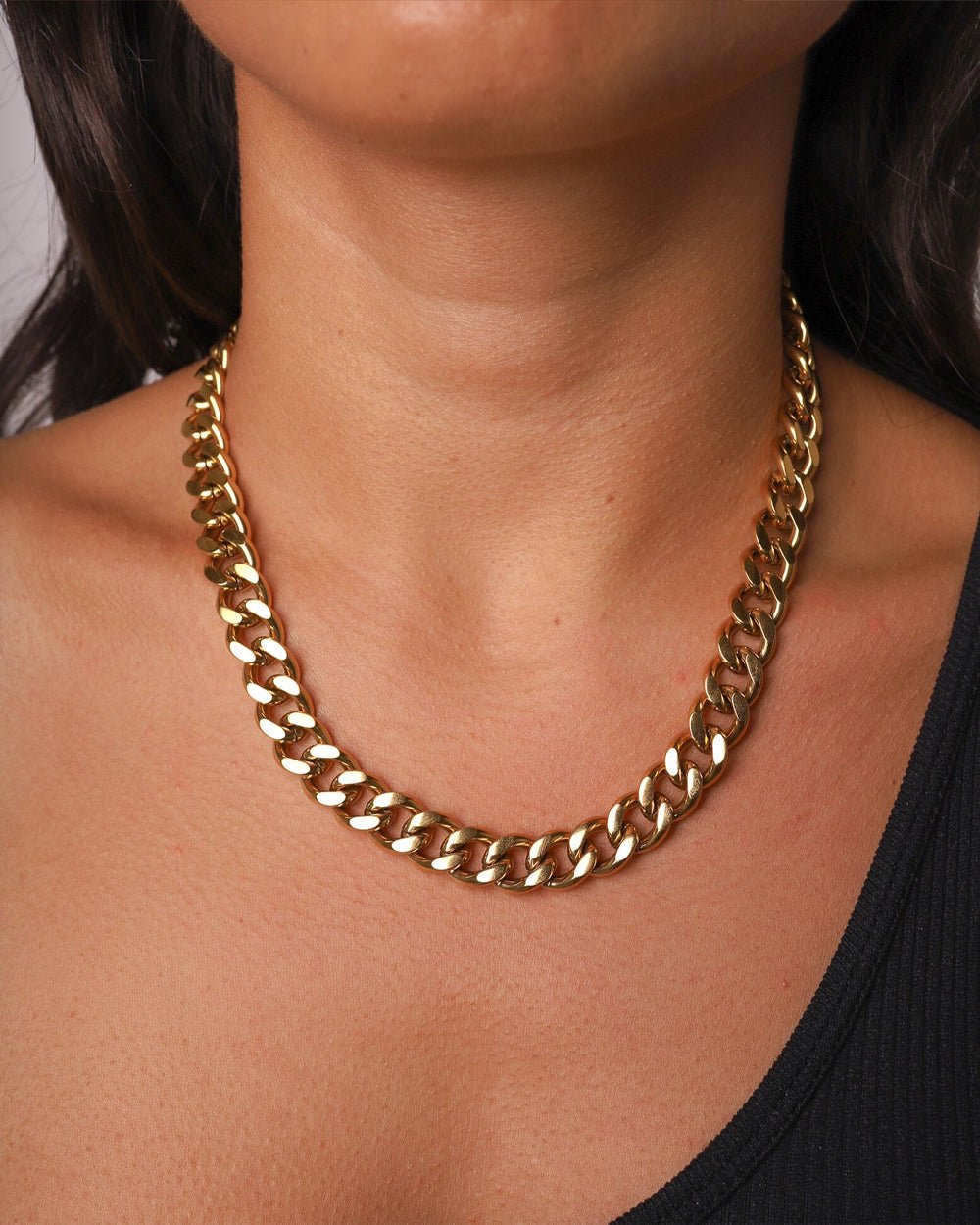 CLEAN CUBAN CHAIN. - 12MM GOLD