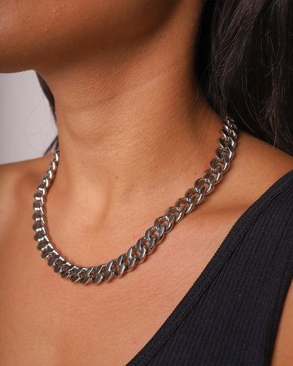 CLEAN CUBAN CHAIN. - 12MM