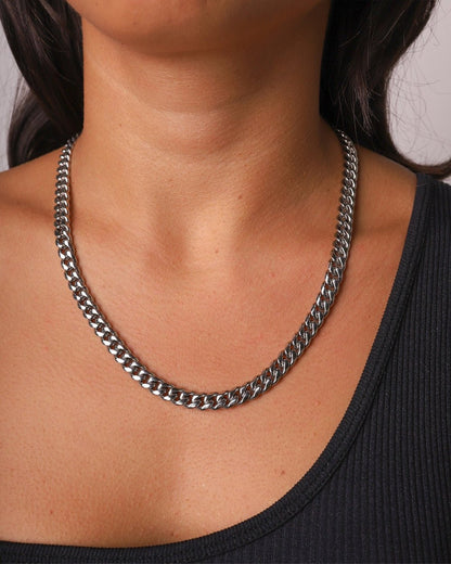 CLEAN CUBAN CHAIN. - 6MM