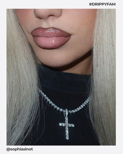 CROSS PIECE PENDANT.