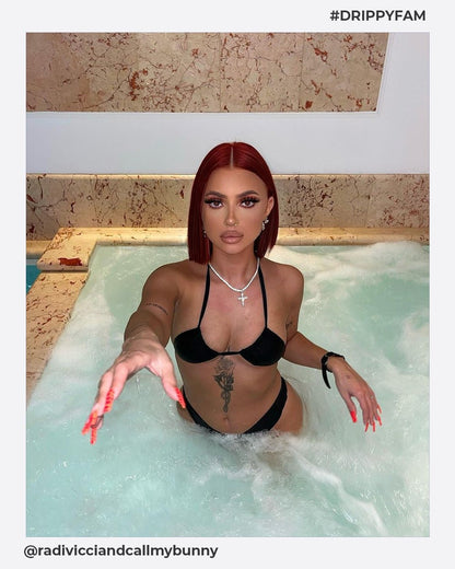 CROSS PIECE PENDANT.