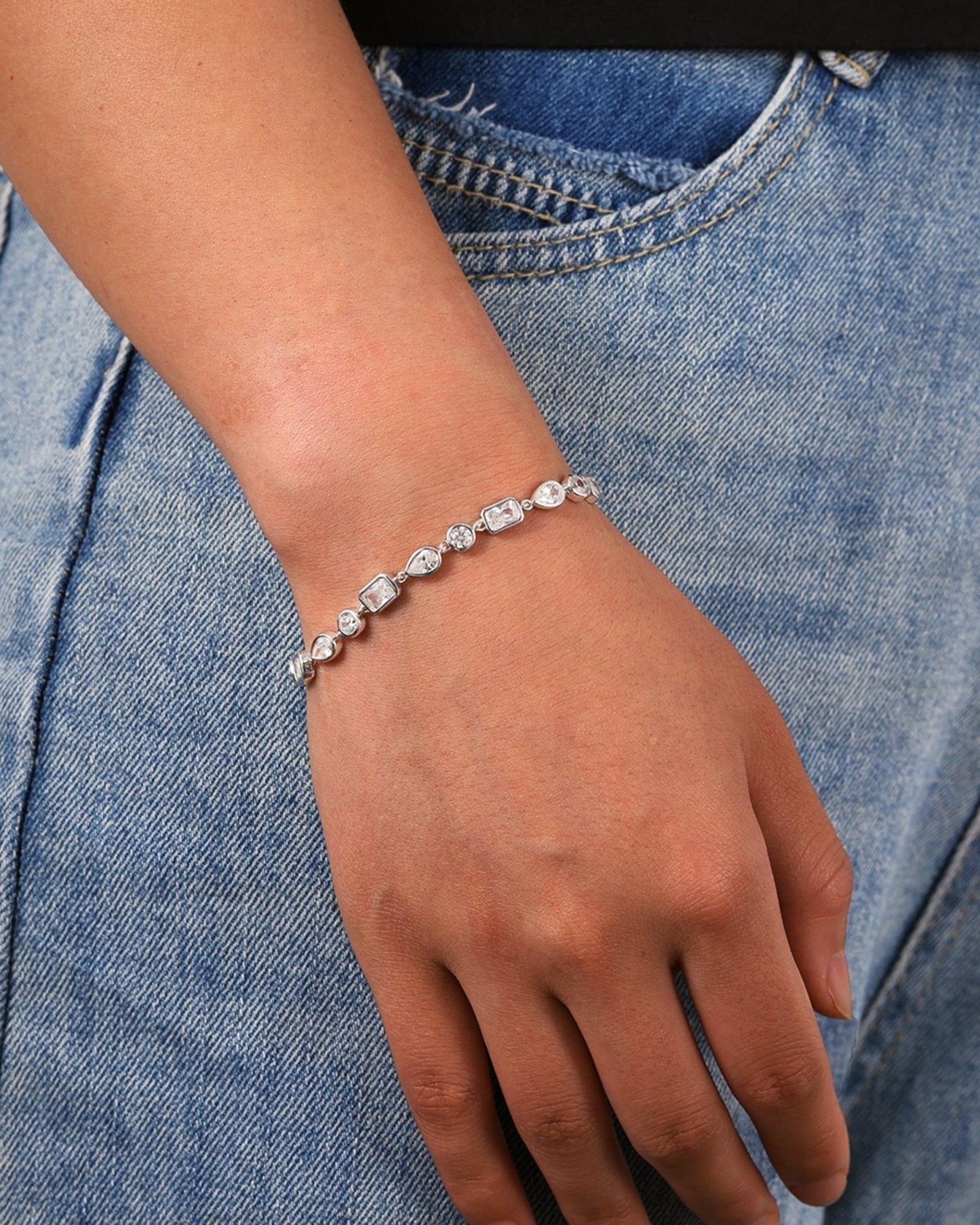 GLACIER BRACELET.
