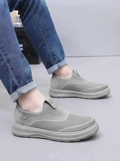 Men's Lightweight Breathable Sports Shoes Travel