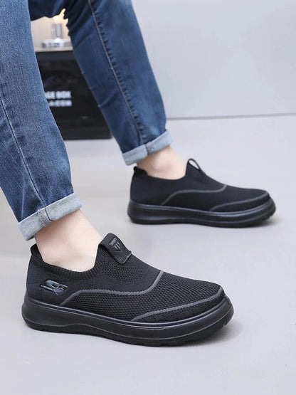 Men's Lightweight Breathable Sports Shoes Travel