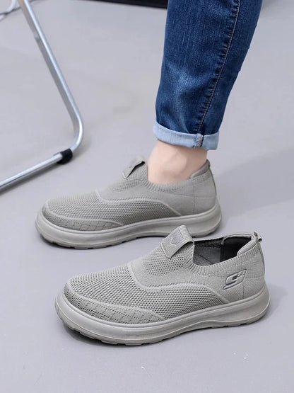 Men's Lightweight Breathable Sports Shoes Travel