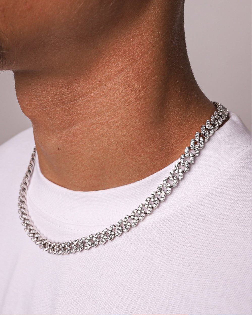 ICY CUBANA CHAIN.