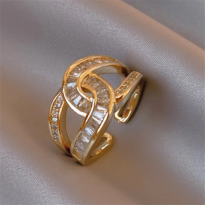 Unit - Elegant Adjustable Intertwined Ring