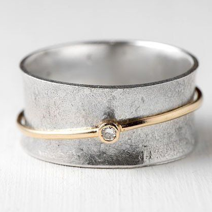 Vintage Silver Zirconia Ring Golden Line