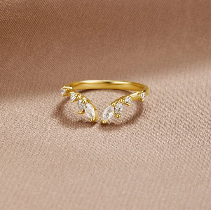 Peace - Crystal Gold Ring