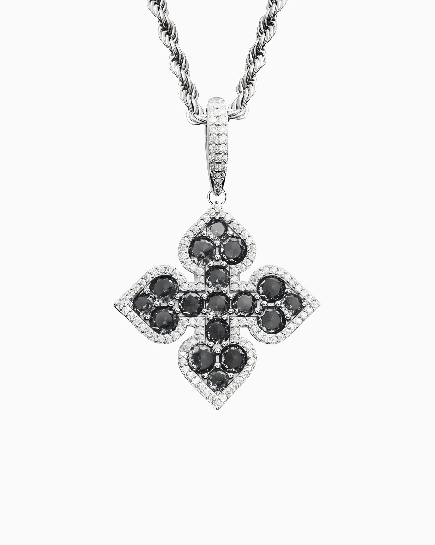 BLACK CLOVER PENDANT IN MOISSANITE.