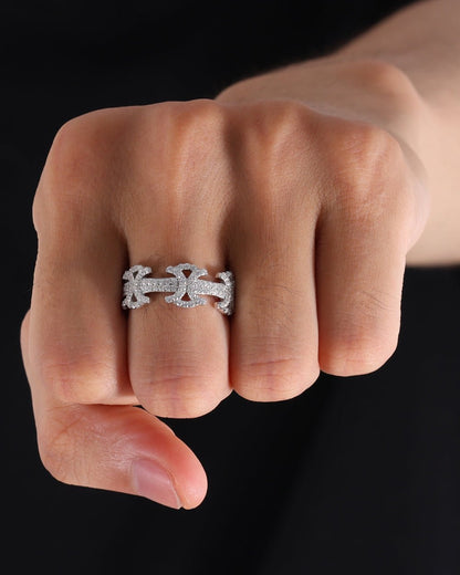 BYZANTINE RING IN MOISSANITE.