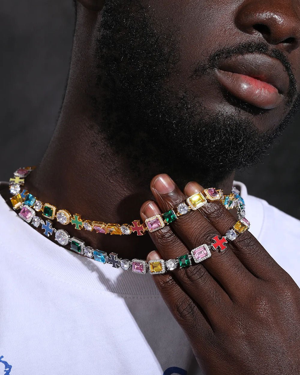 CROSS CHAIN IN MOISSANITE AND PRECIOUS STONES.