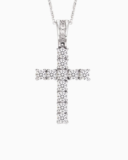 CROSS PENDANT IN MOISSANITE.