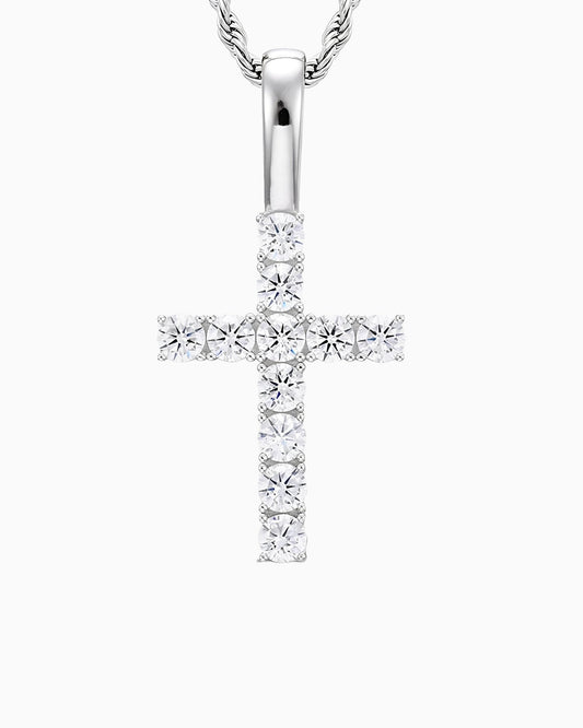 CROSS PENDANT IN MOISSANITE.