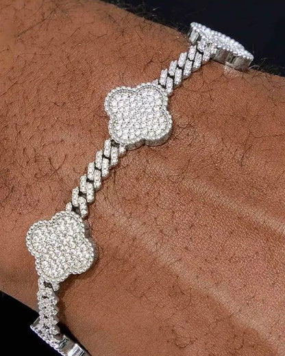 CUBAN CLOVER BRACELET IN MOISSANITE.