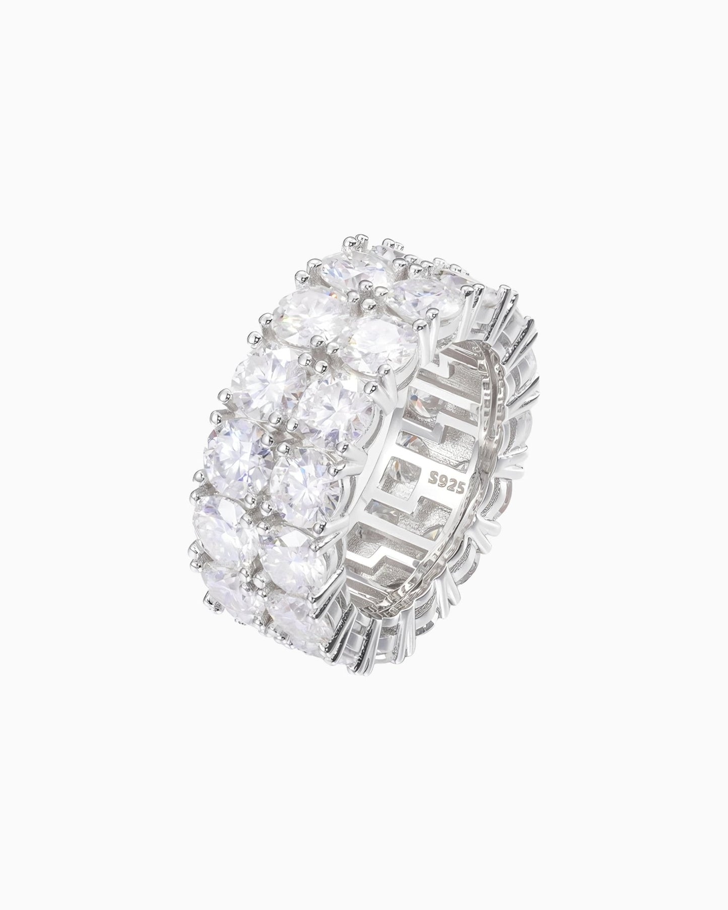 DOUBLE ETERNITY RING IN MOISSANITE.