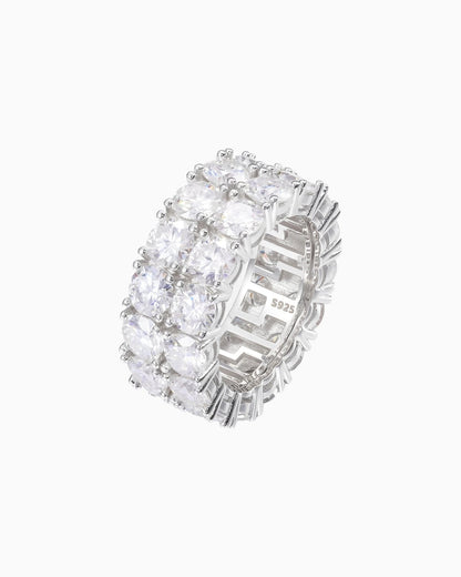 DOUBLE ETERNITY RING IN MOISSANITE.