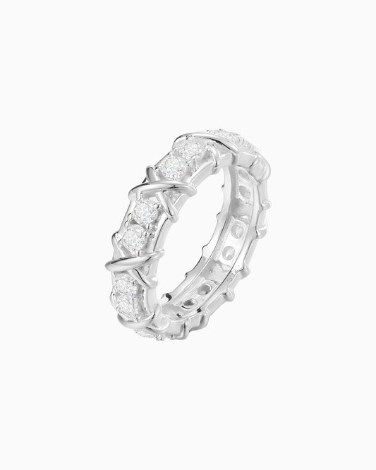 ETERNITY RING IN MOISSANITE X.