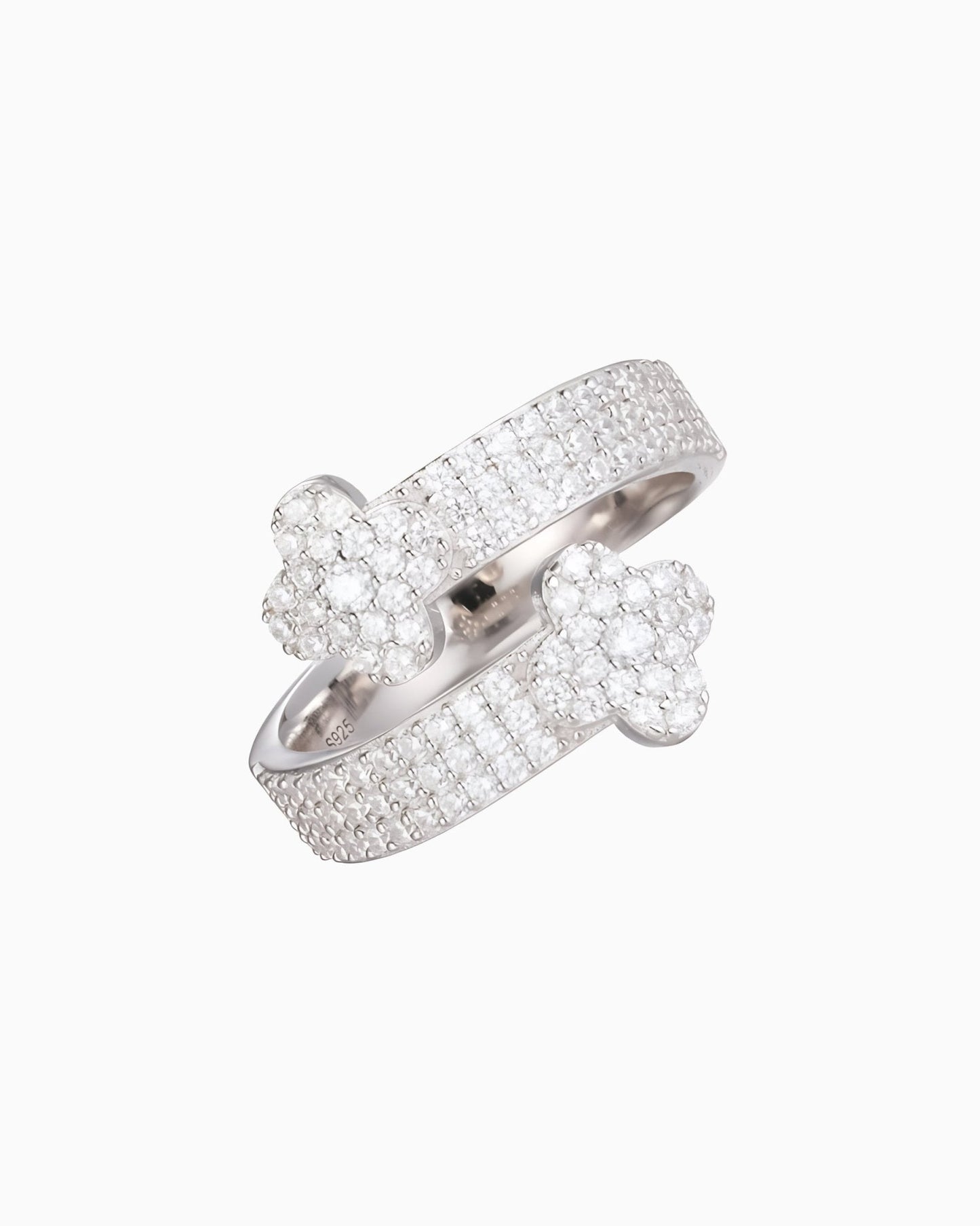 CLOVER MOISSANITE RING.