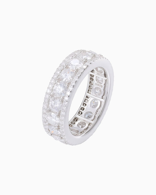FROSTED MOISSANITE RING.