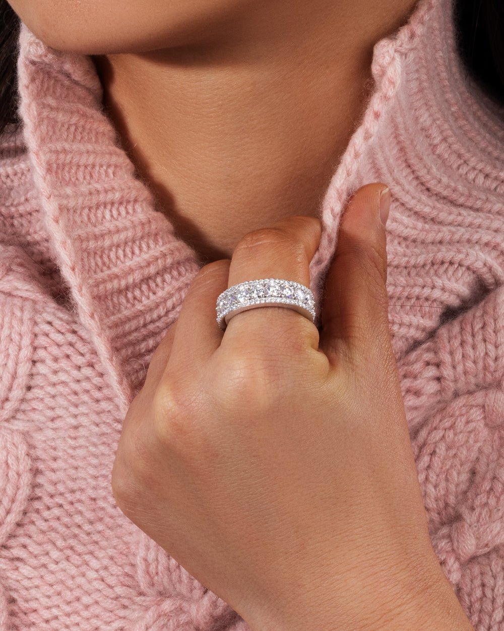 FROSTED MOISSANITE RING.