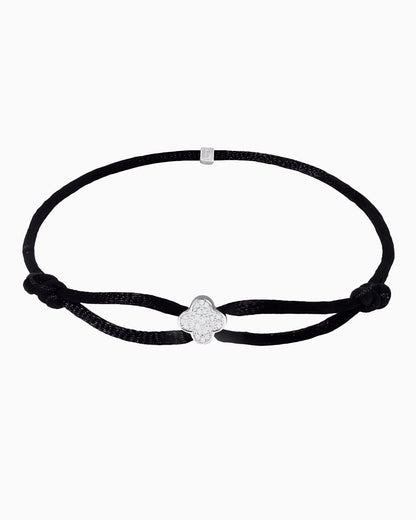 FROSTED CLOVER CORD BRACELET IN MOISSANITE.
