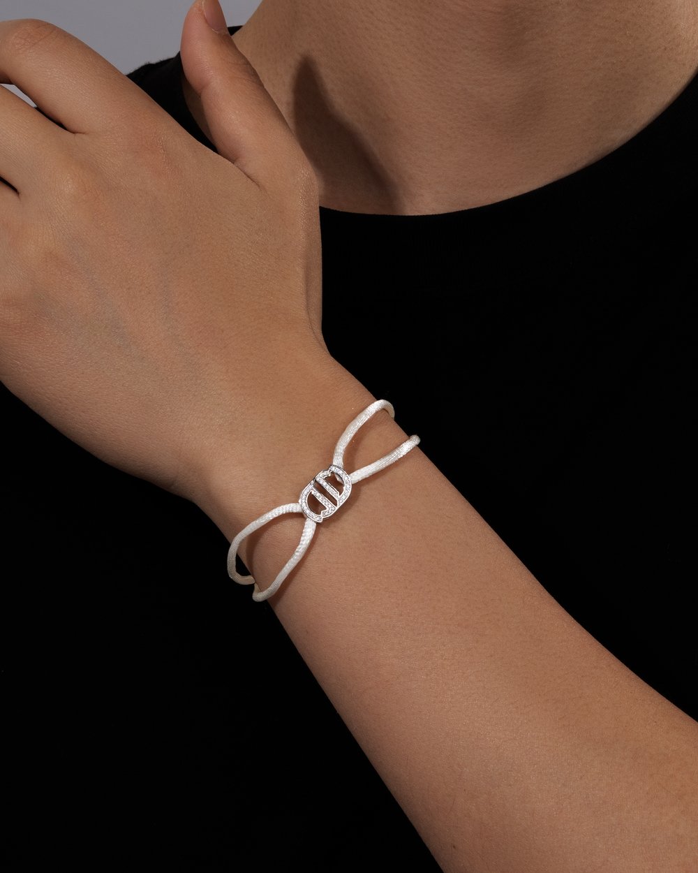 INFINITY CORD BRACELET IN MOISSANITE.