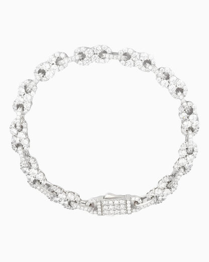 INFINITY MOISSANITE STONE LINK BRACELET.
