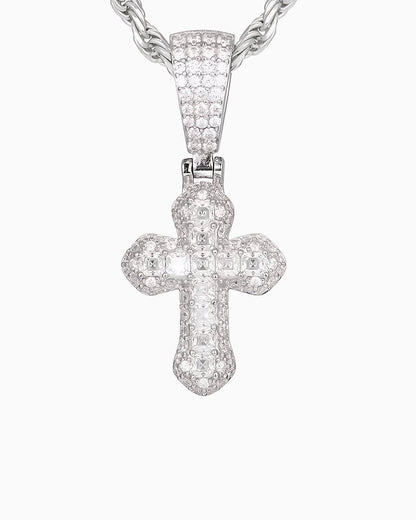 LATIN CROSS PENDANT IN MOISSANITE.