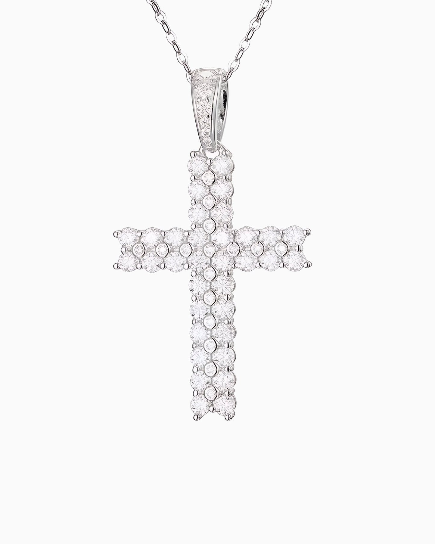 PENDANT CROSS IN PAVED MOISSANITE.