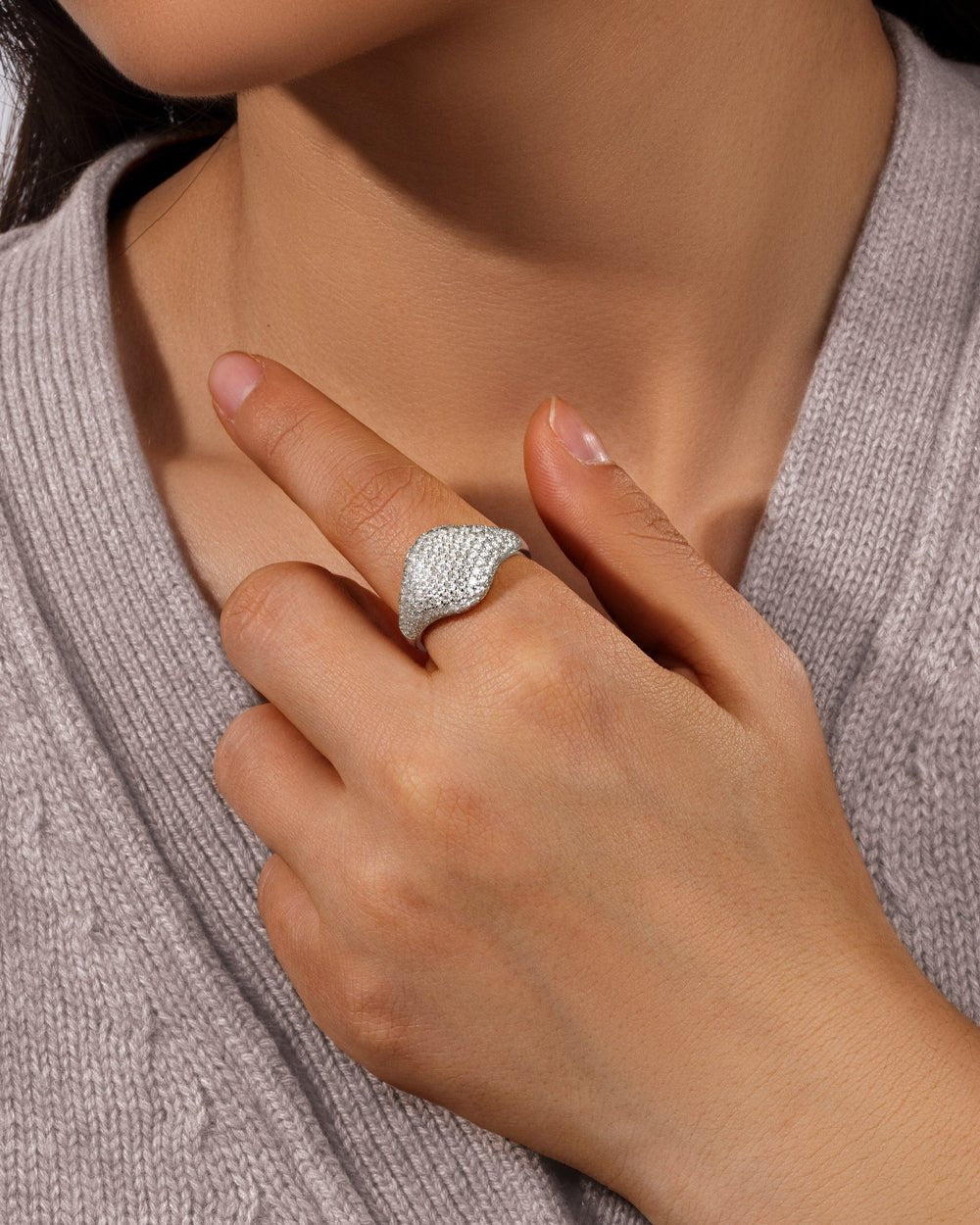 MOISSANITE STATEMENT RING.