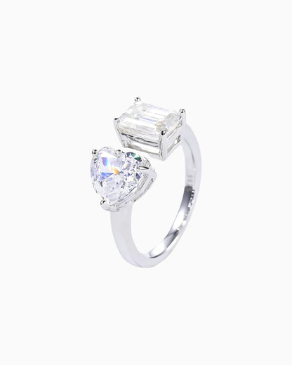SUMMER LOVE RING IN MOISSANITE.