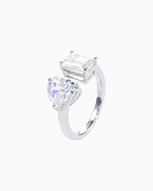 SUMMER LOVE RING IN MOISSANITE.