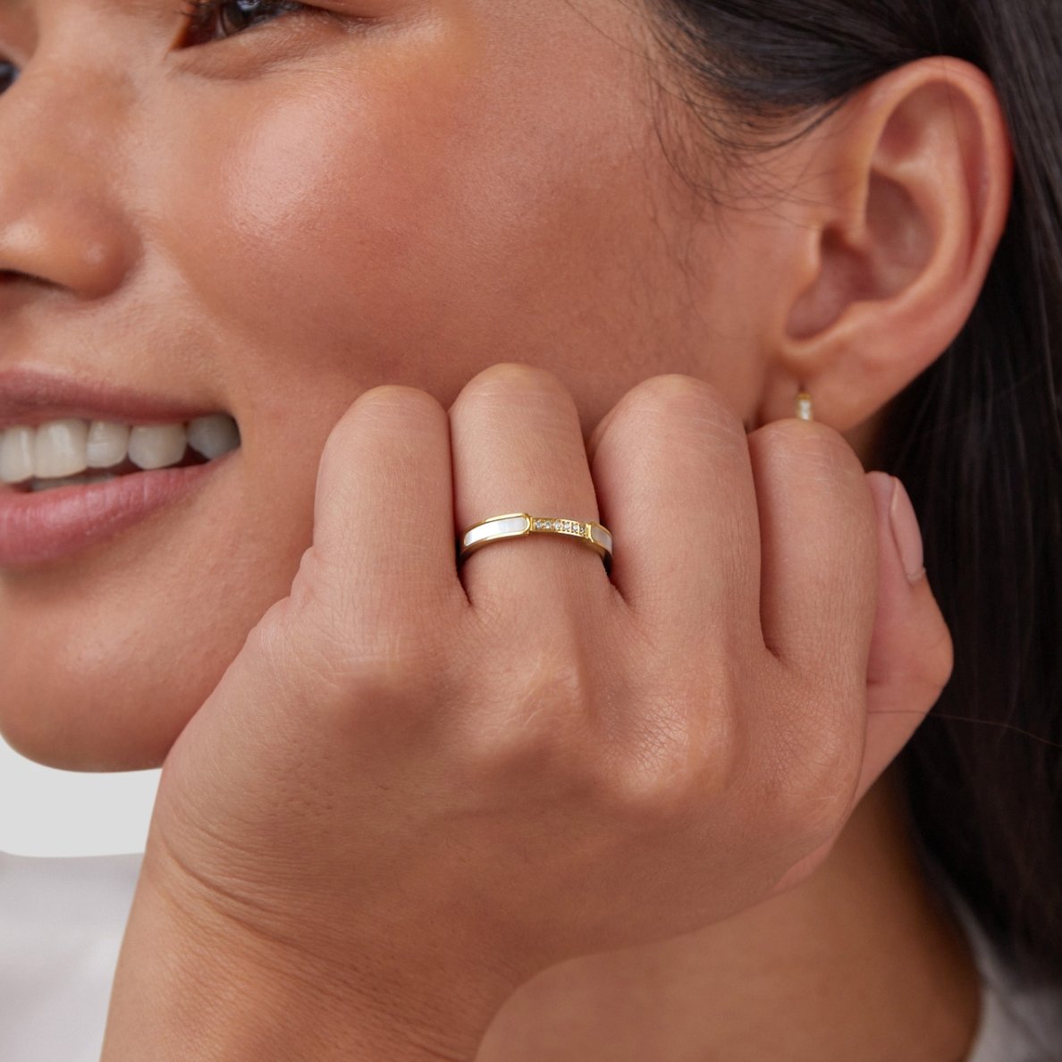 Unit - Pearl and Crystal Ring