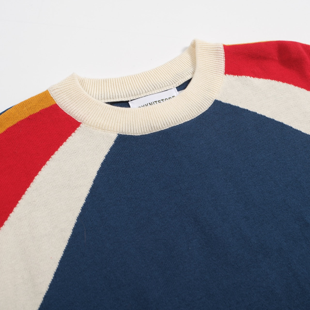 1970s Men's Colourblock Knit T-shirt – Blue Striped Round Neck