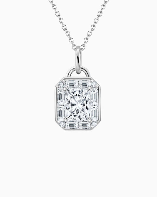 SHINEA PENDANT.
