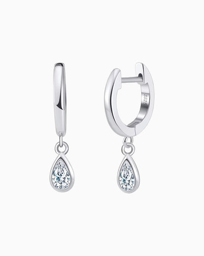 SHIMMERING EARRINGS.