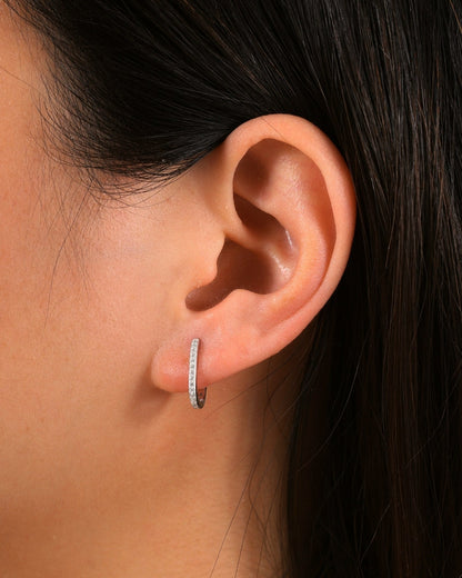 STACKED SQUARE HOOPS.